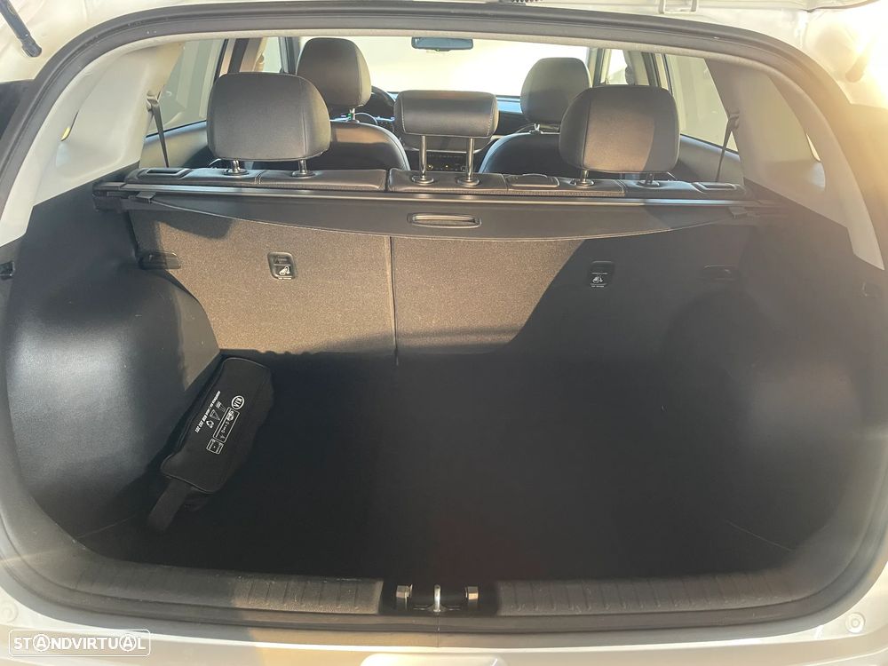 Kia Niro 1.6 GDi HEV Drive - 28