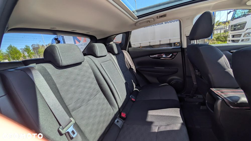 Nissan Qashqai 1.6 DCi N-Connecta EU6 - 11