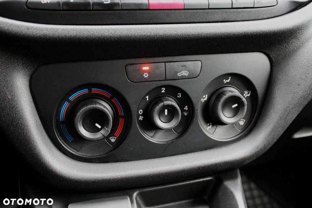 Fiat Doblo - 17