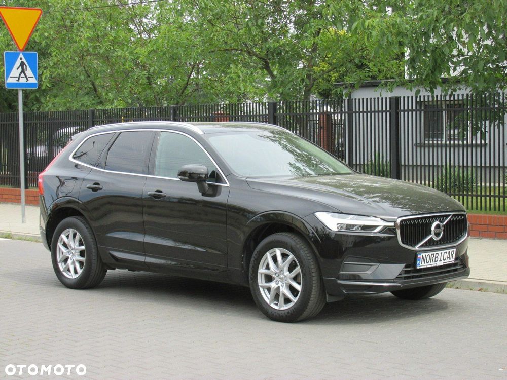 Volvo XC 60 D3 Momentum Pro - 2