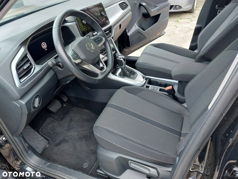 Volkswagen T-Roc - 12