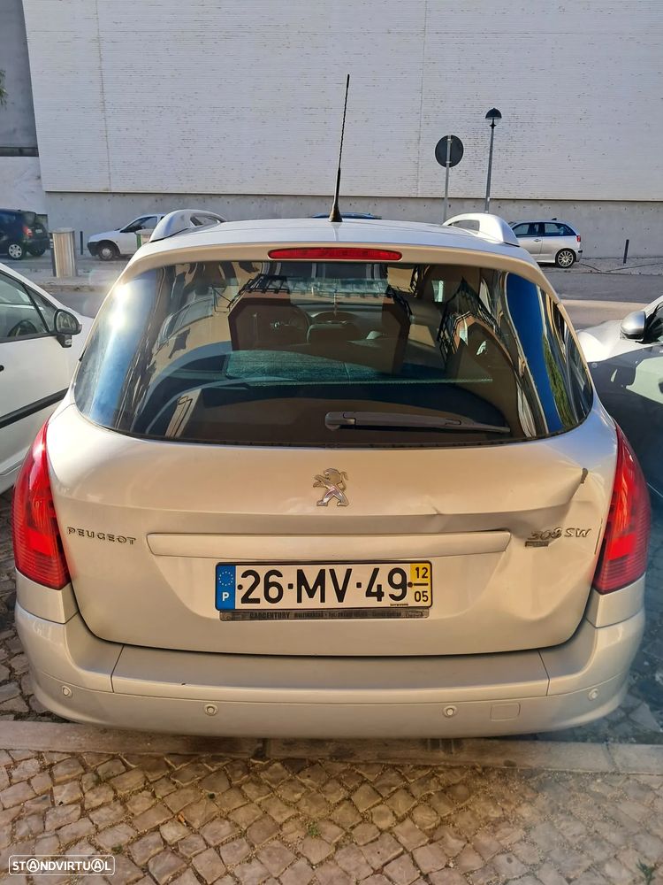 Peugeot 308 SW - 10