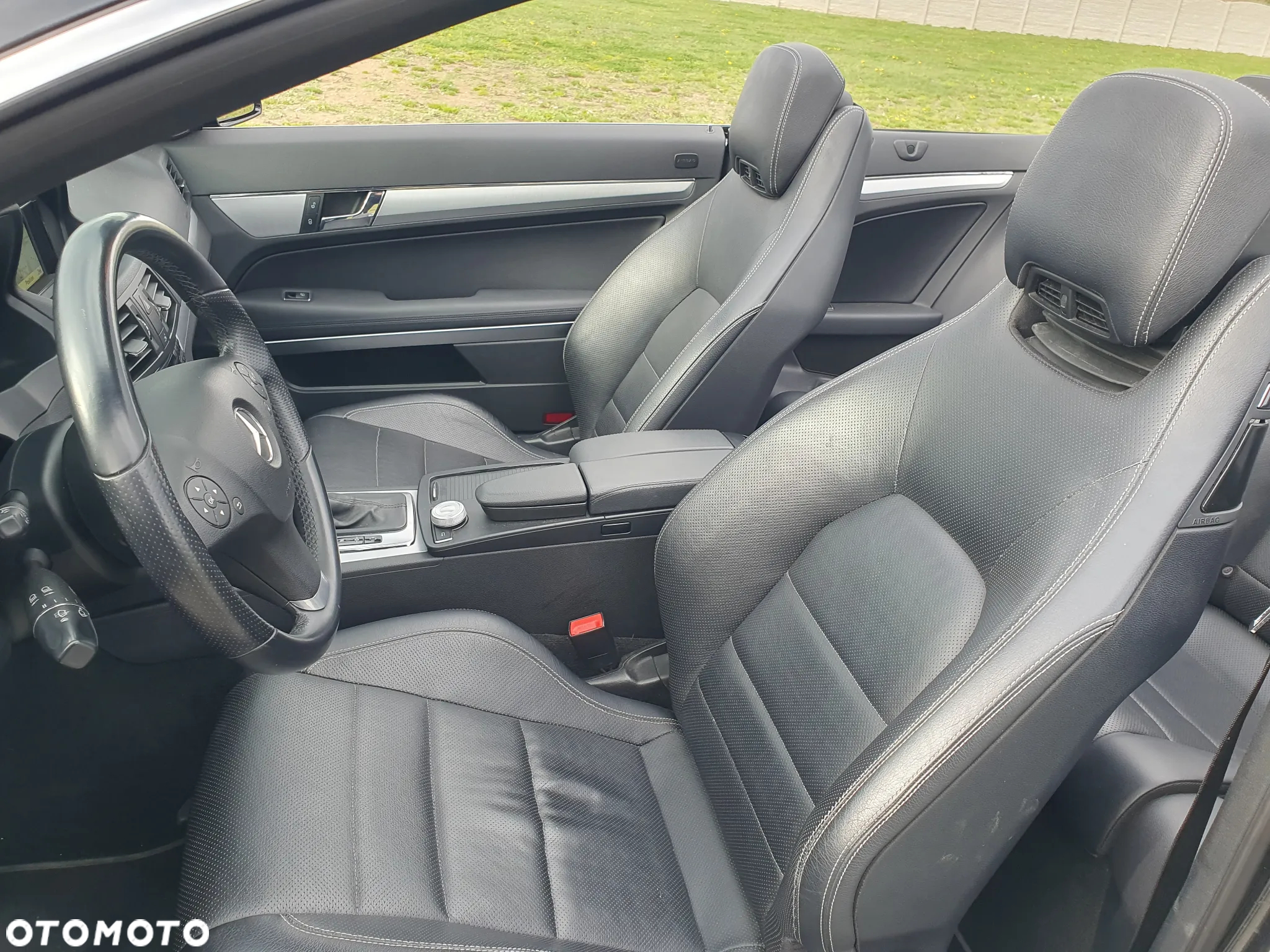 Mercedes-Benz Klasa E 200 Cabrio BlueEFFICIENCY 7G-TRONIC Avantgarde - 14