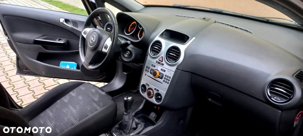 Opel Corsa 1.2 16V Enjoy - 6
