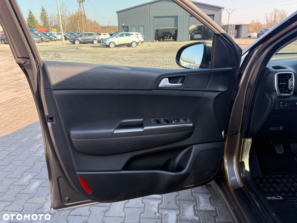 Kia Sportage 1.6 GDI 2WD ISG Spirit - 19