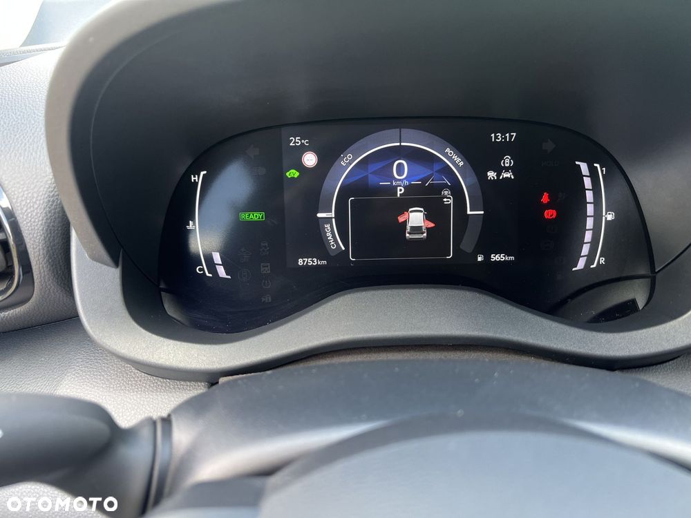 Toyota Yaris Hybrid 1.5 Style - 17