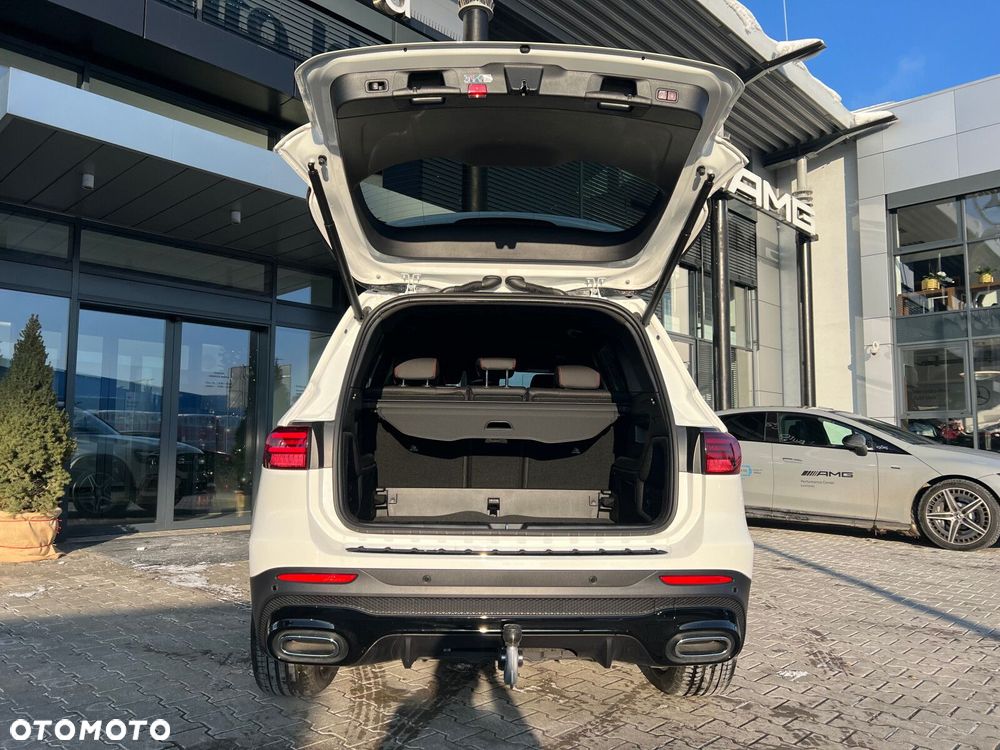 Mercedes-Benz GLB - 20