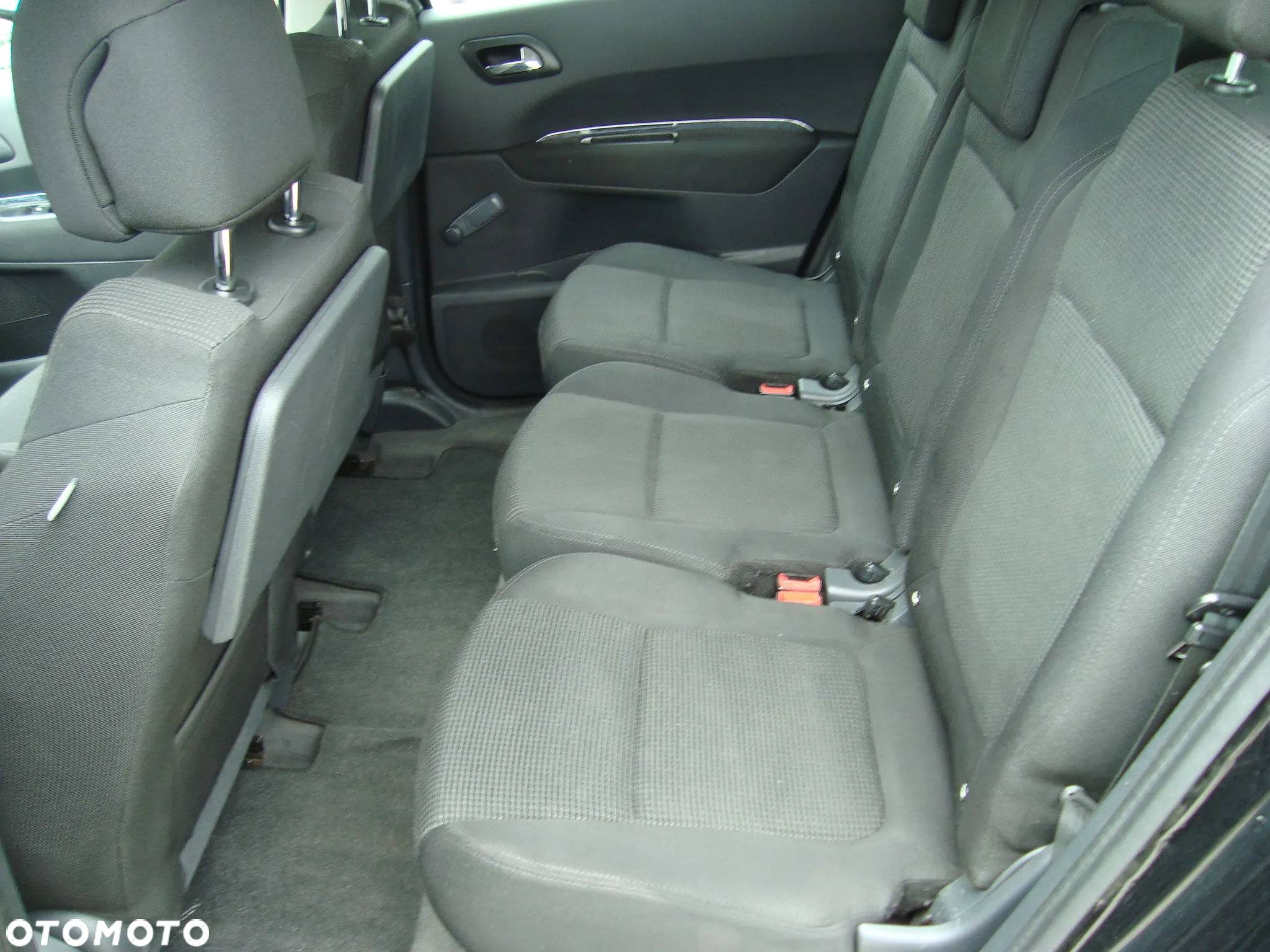 Peugeot 5008 - 11
