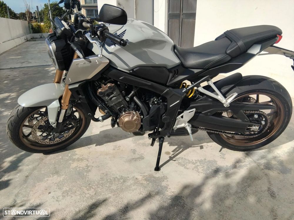 Honda CB - 11