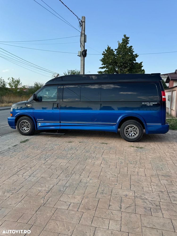 GMC Savana - 6