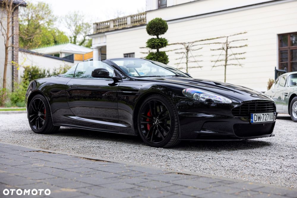 Aston Martin DBS - 8