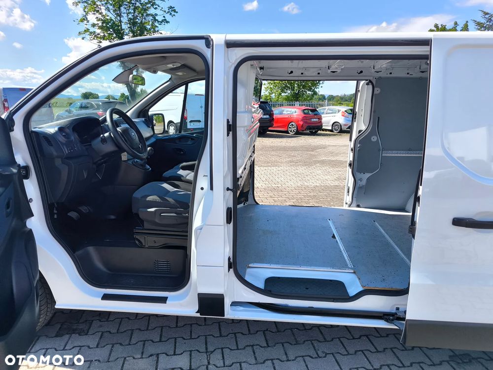 Opel Vivaro - 15