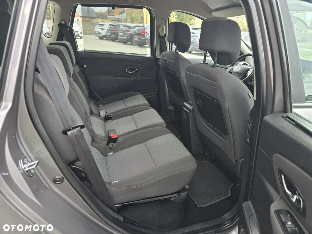 Renault Scenic - 12