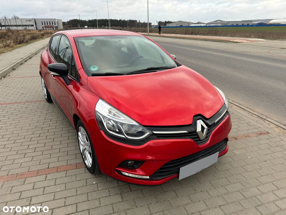 Renault Clio - 25
