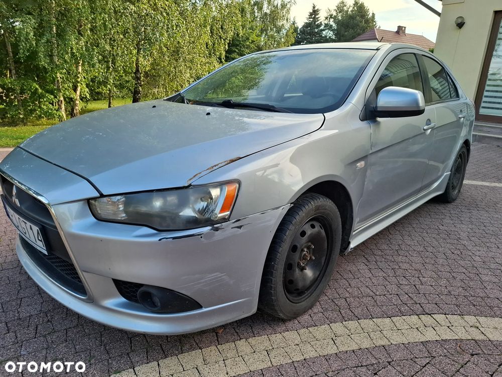 Mitsubishi Lancer - 2