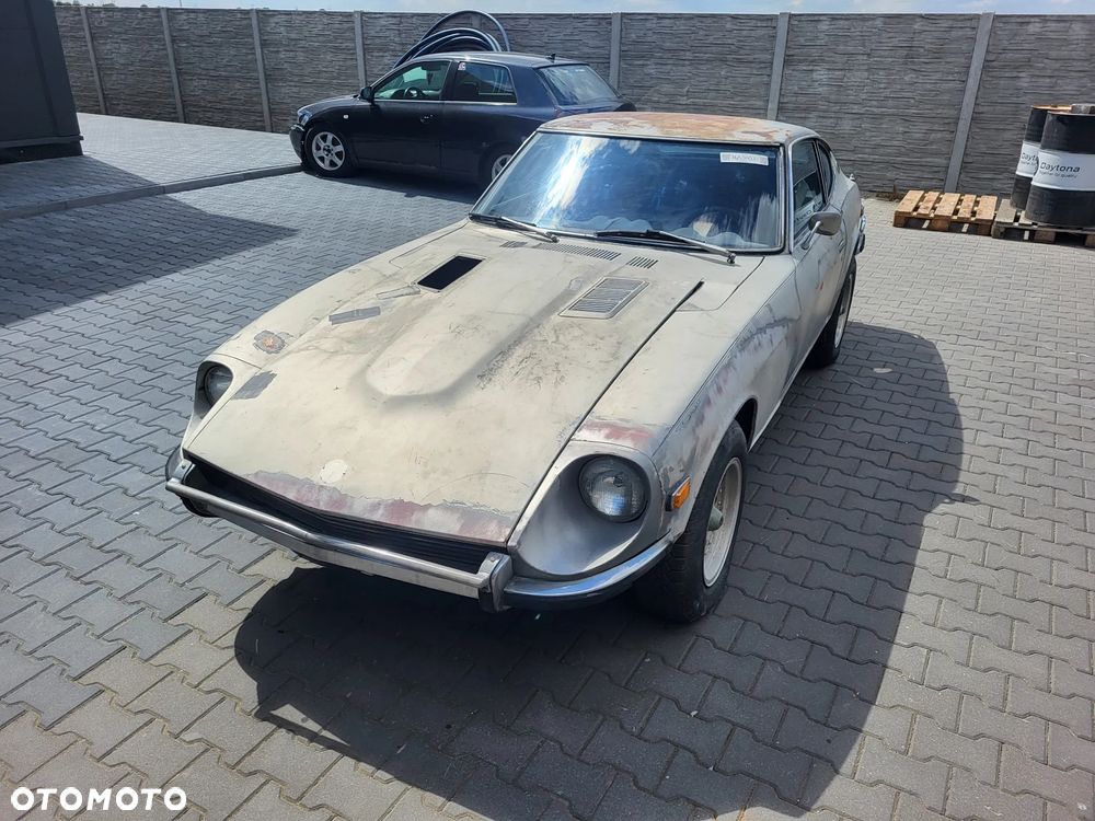 Nissan 280 ZX - 2