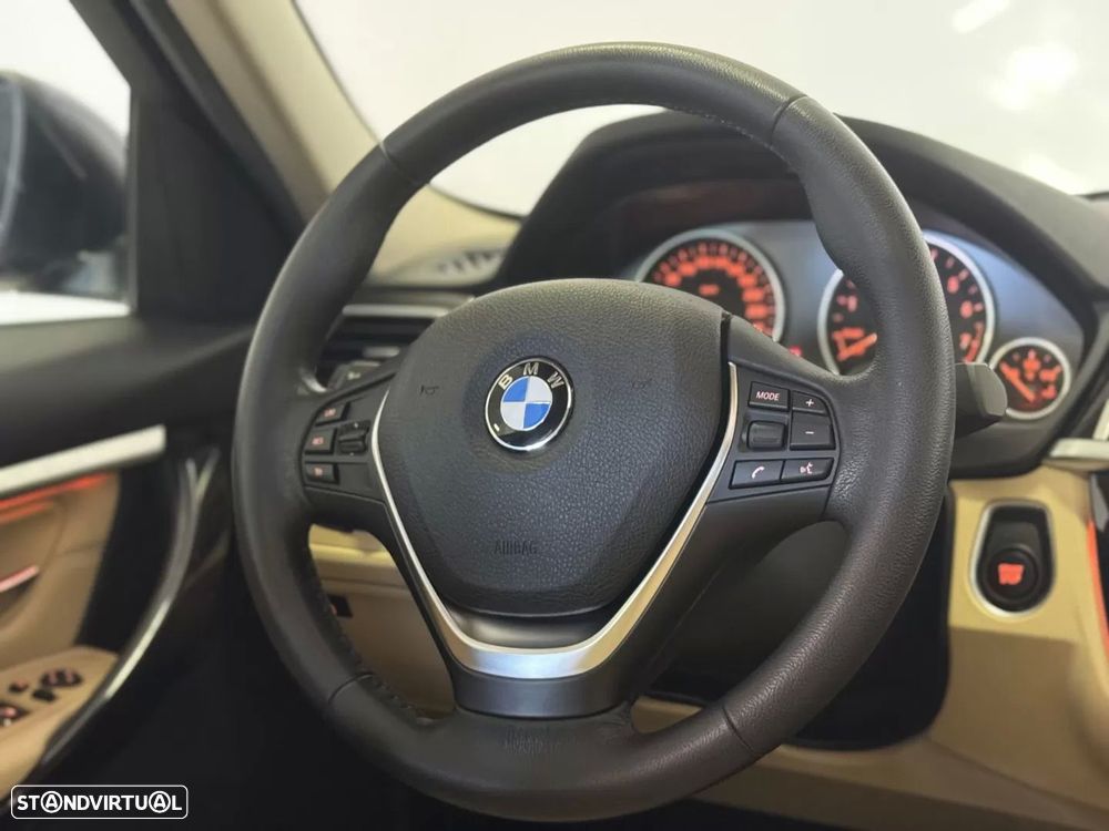 BMW 330 e iPerformance Line Luxury - 6
