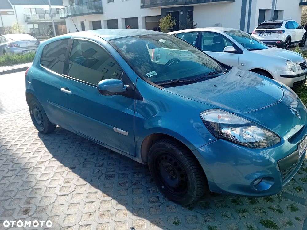 Renault Clio - 10