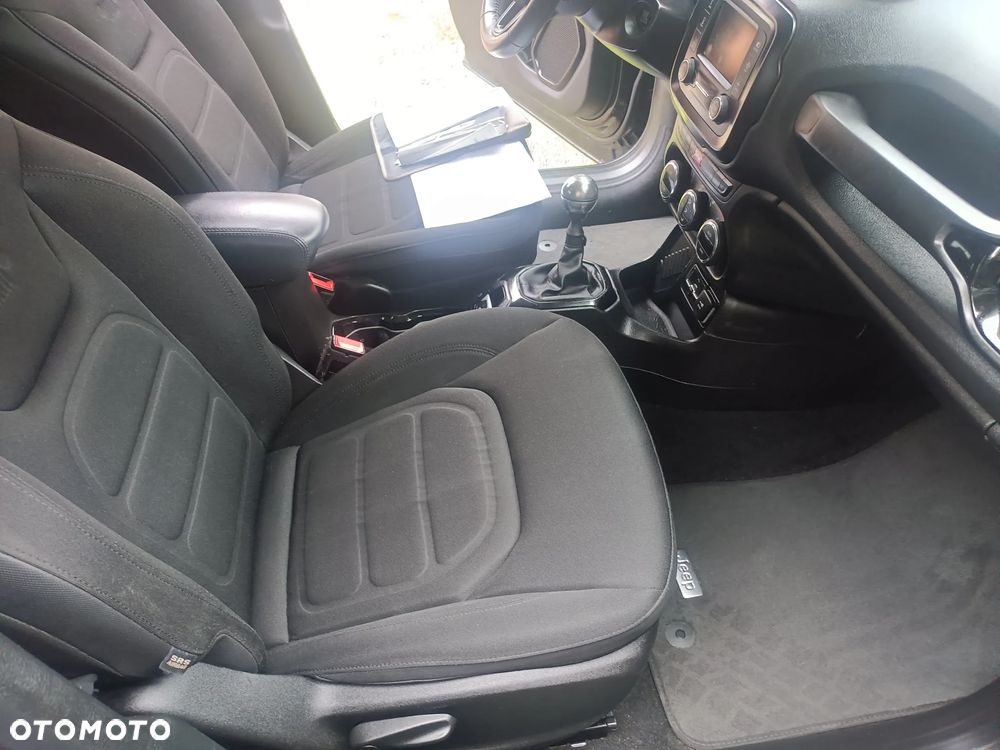 Jeep Renegade - 11