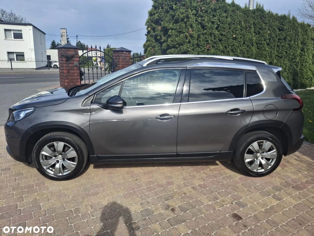 Peugeot 2008 PureTech 130 Allure Pack - 4