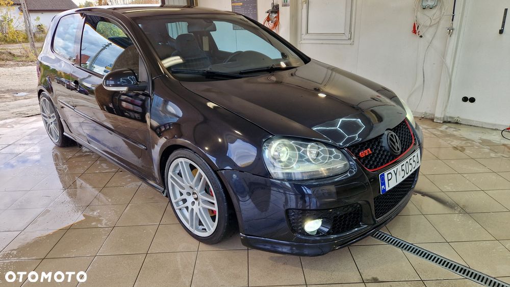 Volkswagen Golf - 5