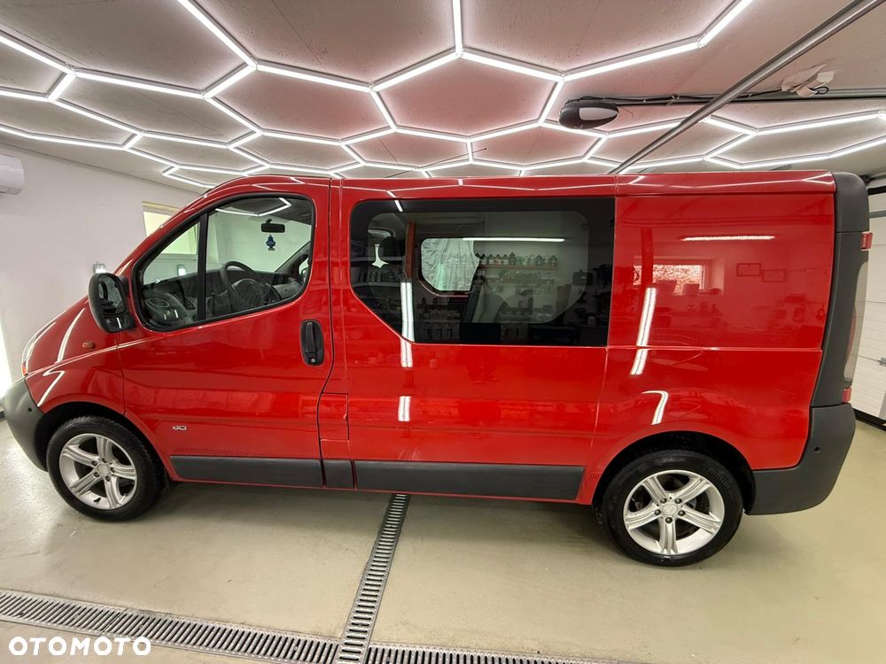 Renault Trafic - 18
