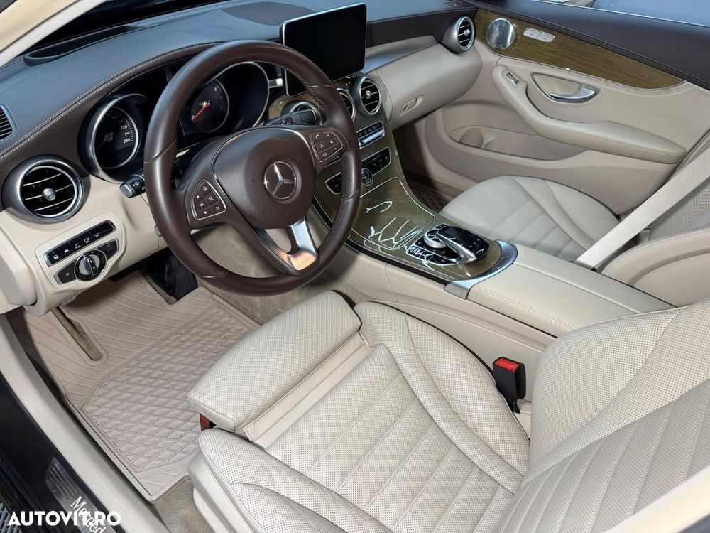 Mercedes-Benz C - 18