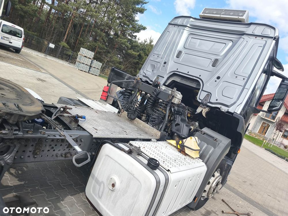 Mercedes-Benz 1843 Antos 2015 hydraulika waga 6378 kg Mały przebieg ASO Polska kabina krótka dzienna standard - 18