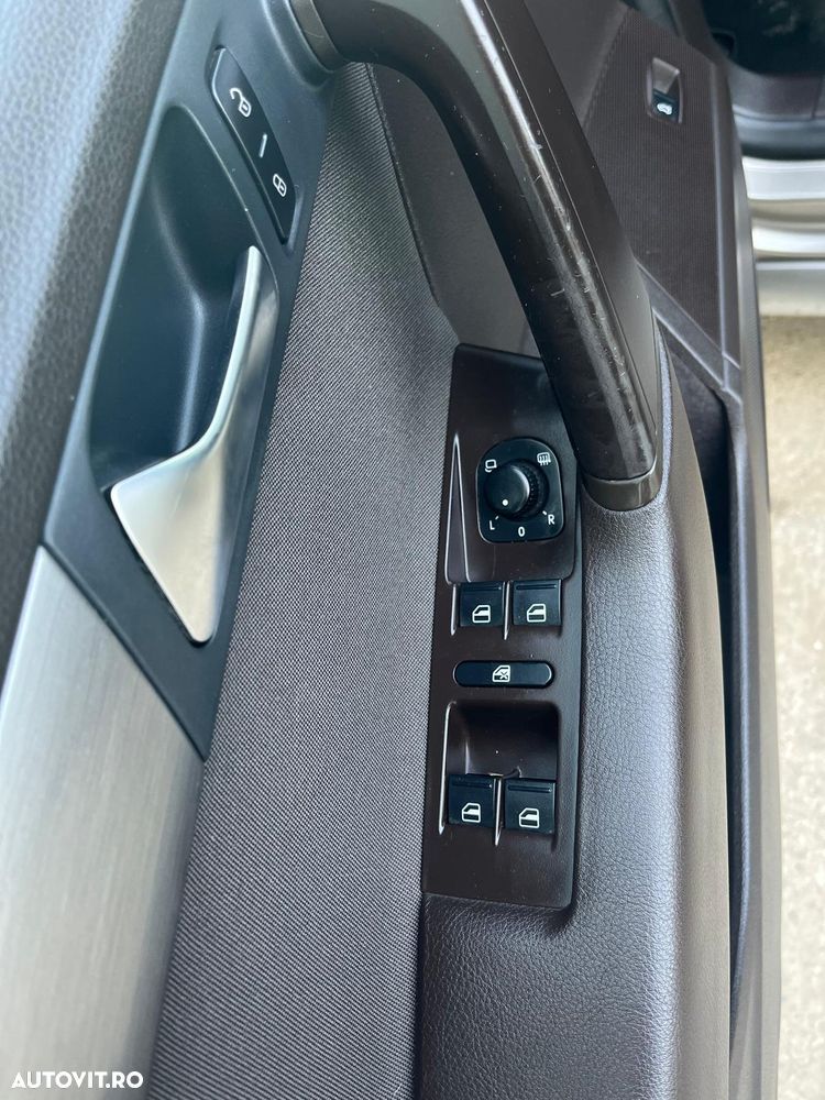 Volkswagen Passat 2.0 TDI DSG BlueMotion Technology Highline - 26