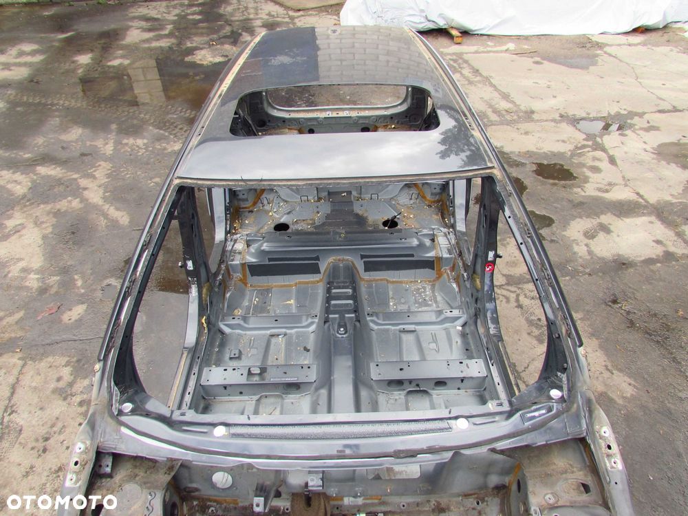 VOLVO V60 10-17 DACH SZYBERDACH SLUPEK POSZYCIE CIETY 492-46 POMORSKIE - 1