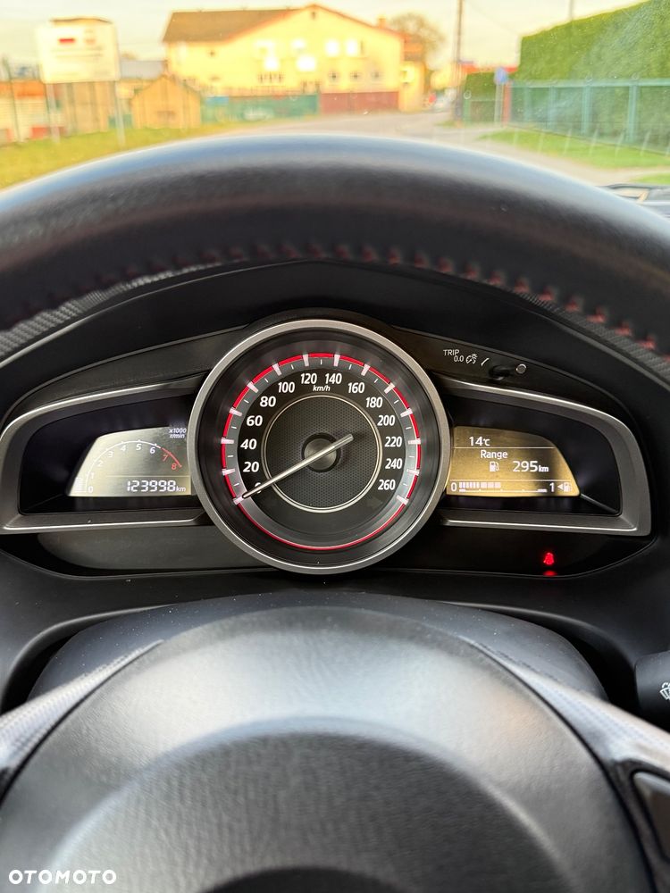 Mazda 3 SKYACTIV-G 2.0 M-Hybrid SELECTION - 27