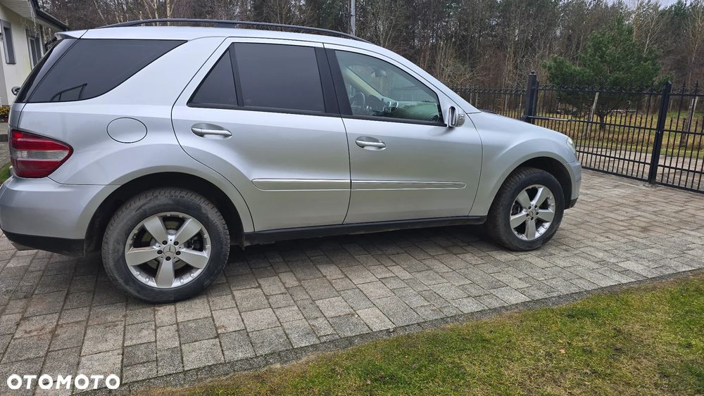 Mercedes-Benz ML 500 7G-TRONIC - 7