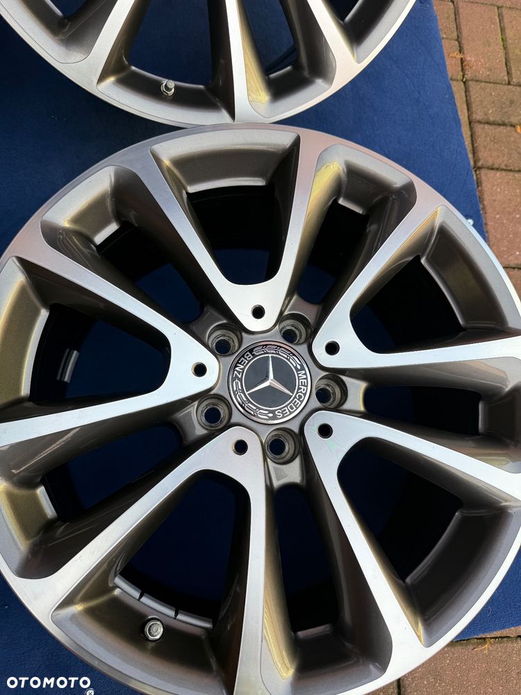 Felgi 18” Mercedes E Klasa 8” ET43 5x112 z czujnikami ciśnienia – 66,6 otwór - 2