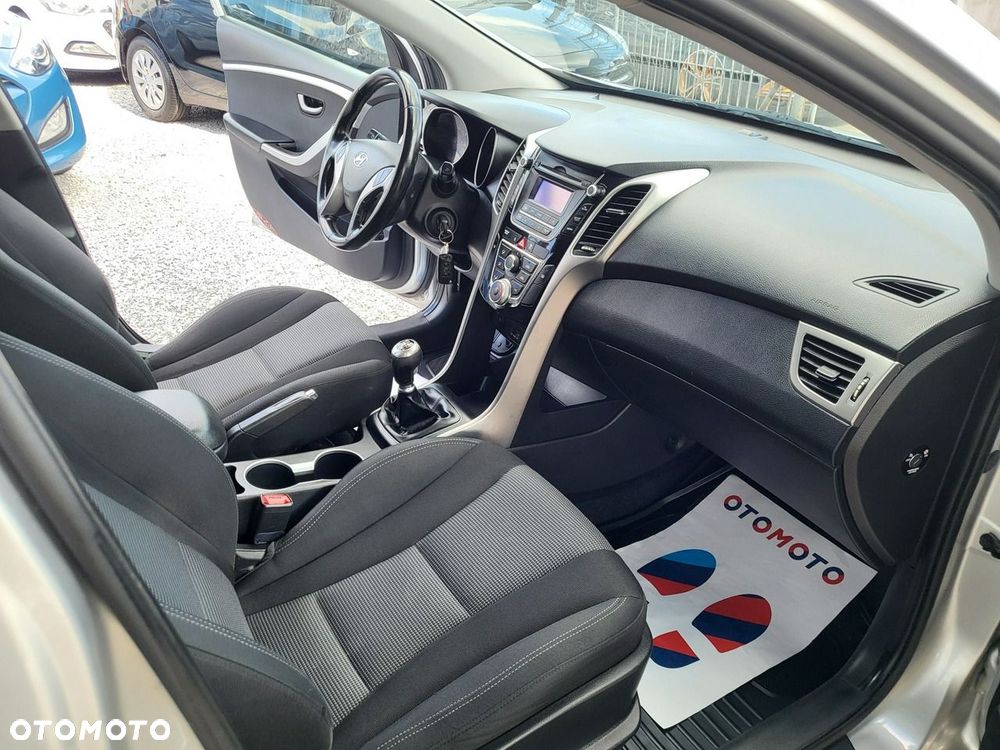 Hyundai i30 - 21