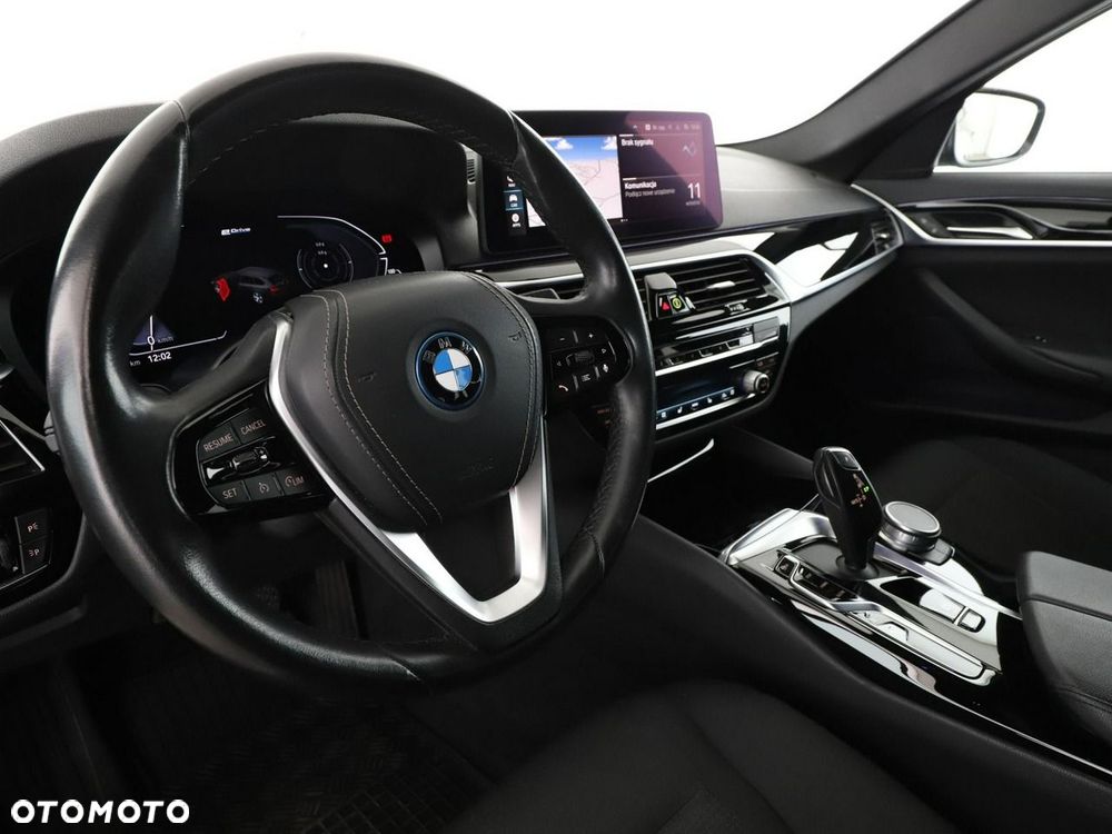 BMW Seria 5 530e - 15