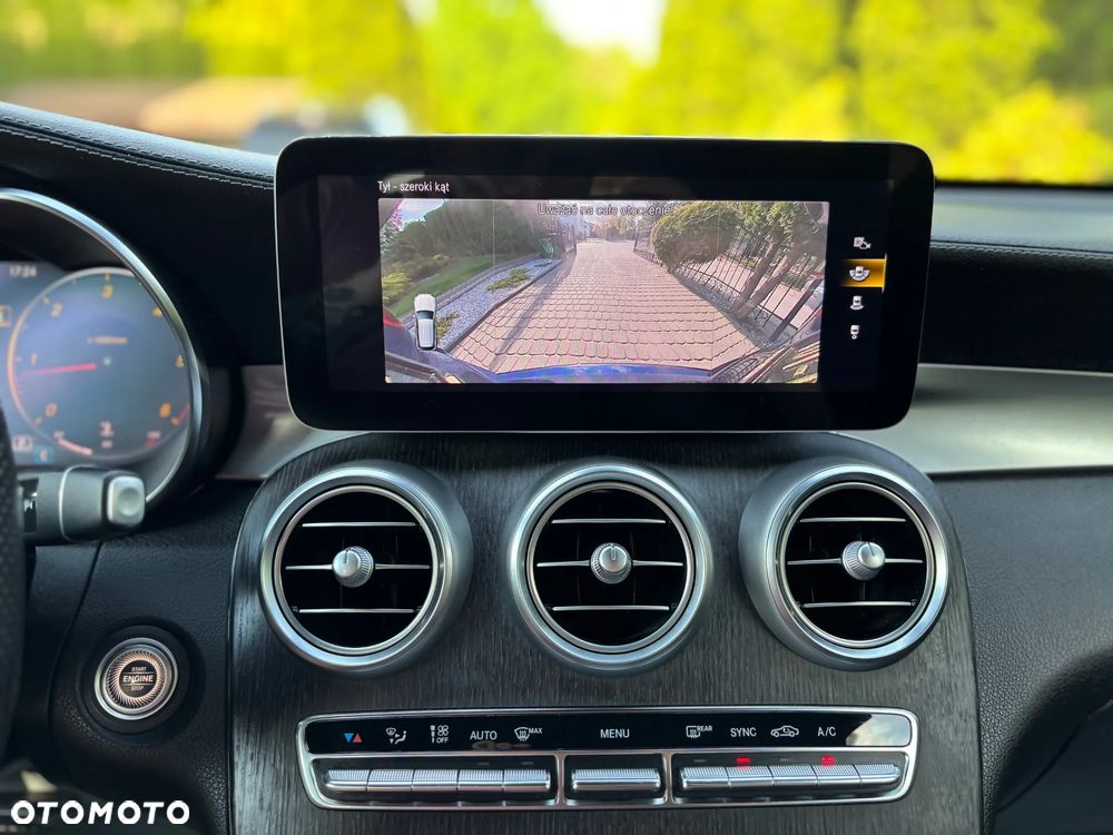 Mercedes-Benz GLC 200 d 4Matic 9G-TRONIC AMG Line - 28