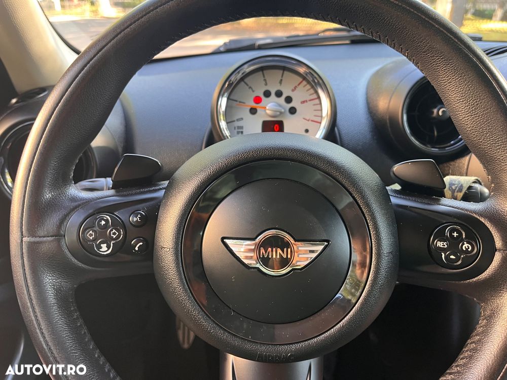 Mini Paceman - 33