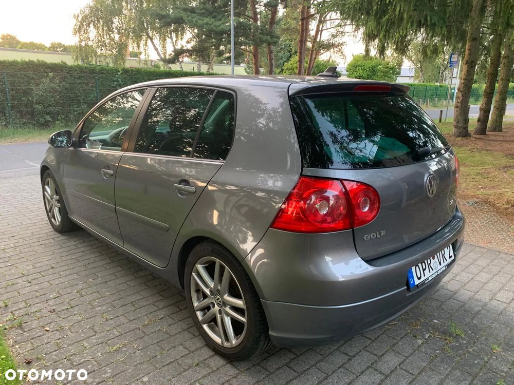 Volkswagen Golf 2.0 TDI GT Sport - 5