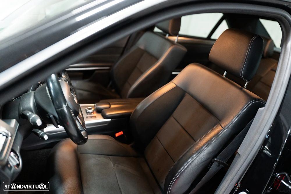 Mercedes-Benz E 300 BLUETEC Hybrid Avantgarde 107g - 29