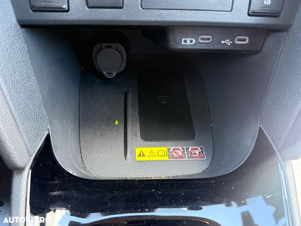 Toyota Yaris Cross 1.5 VVT-i HSD 4x4 Dynamic - 19