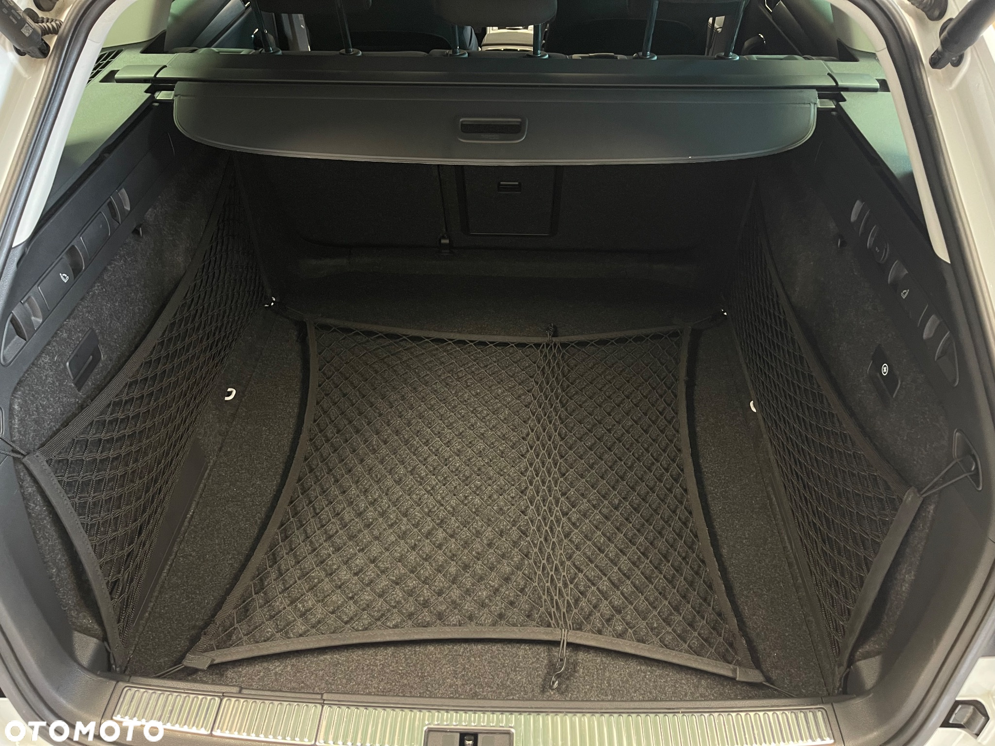 Skoda Superb 2.0 TDI SCR Style DSG - 37