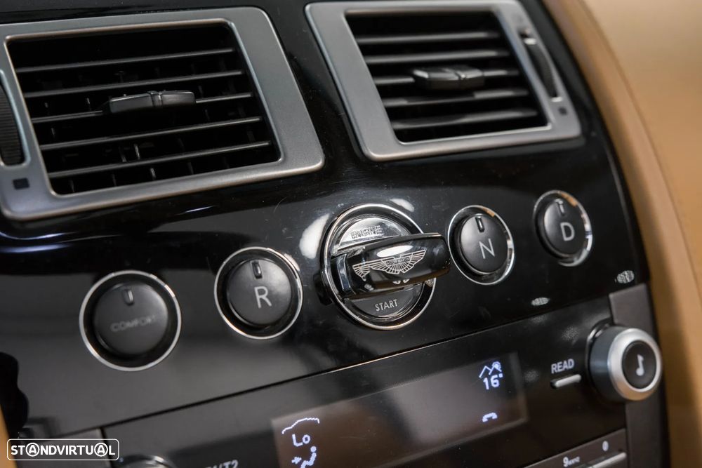 Aston Martin Vantage Roadster V8 Sportshift - 19