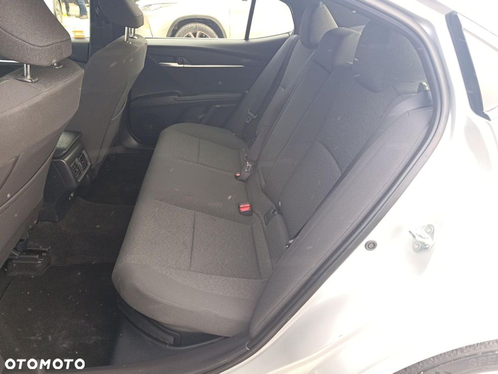 Toyota Camry - 14