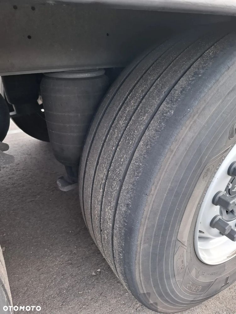 Schmitz Cargobull SKO - 8