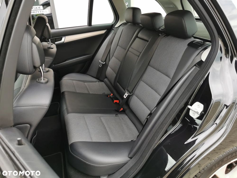 Mercedes-Benz Klasa C 180 (BlueEFFICIENCY) 7G-TRONIC Avantgarde - 12