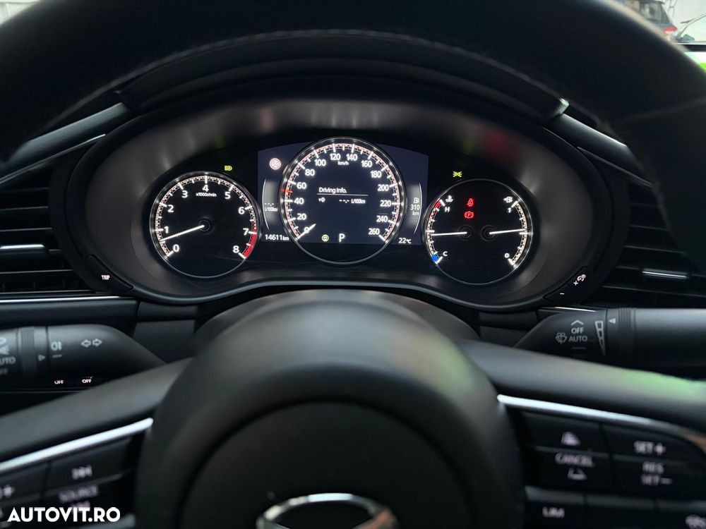 Mazda 3 e-Skyactiv X186 AT MHEV Center-Line - 8