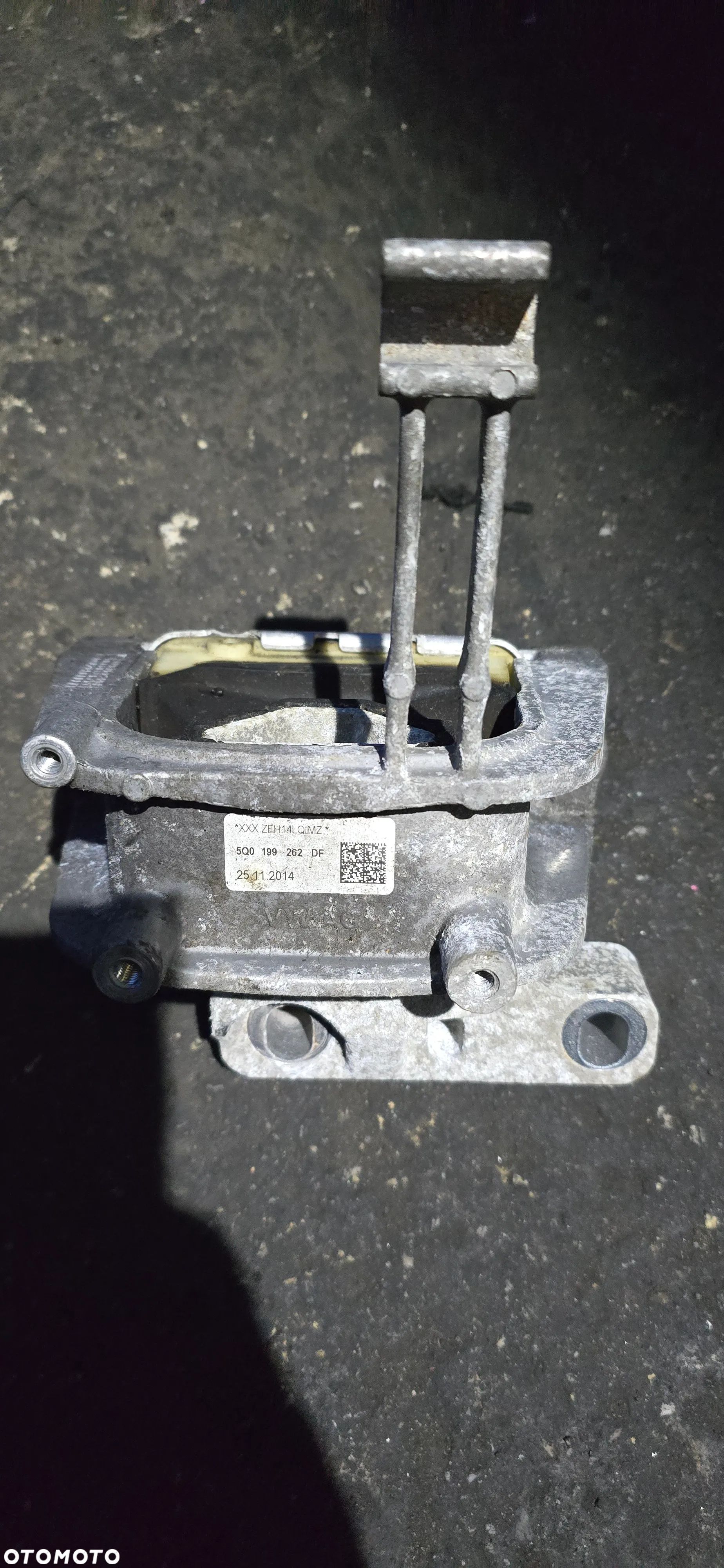 PODUSZKA ŁAPA SILNKA VW AUDI SKODA 5Q0199262DF - 1