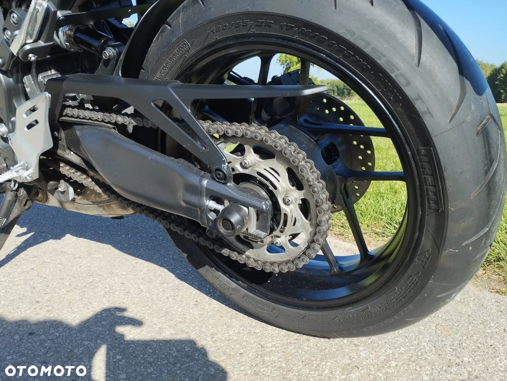 Yamaha MT - 6