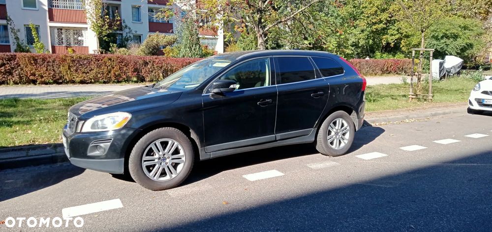 Volvo XC 60 T6 AWD Momentum - 1