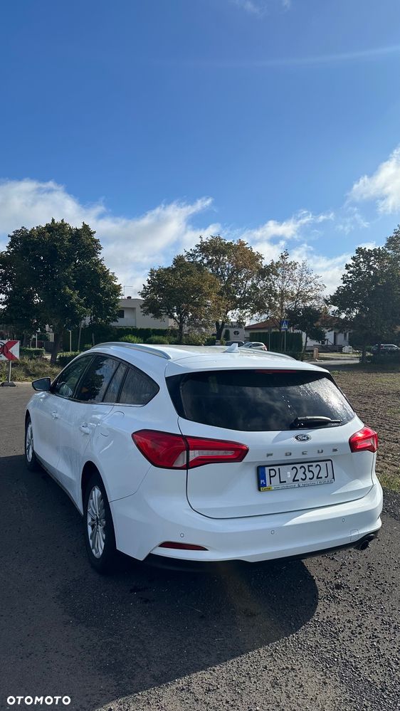 Ford Focus 1.5 EcoBoost Titanium - 6